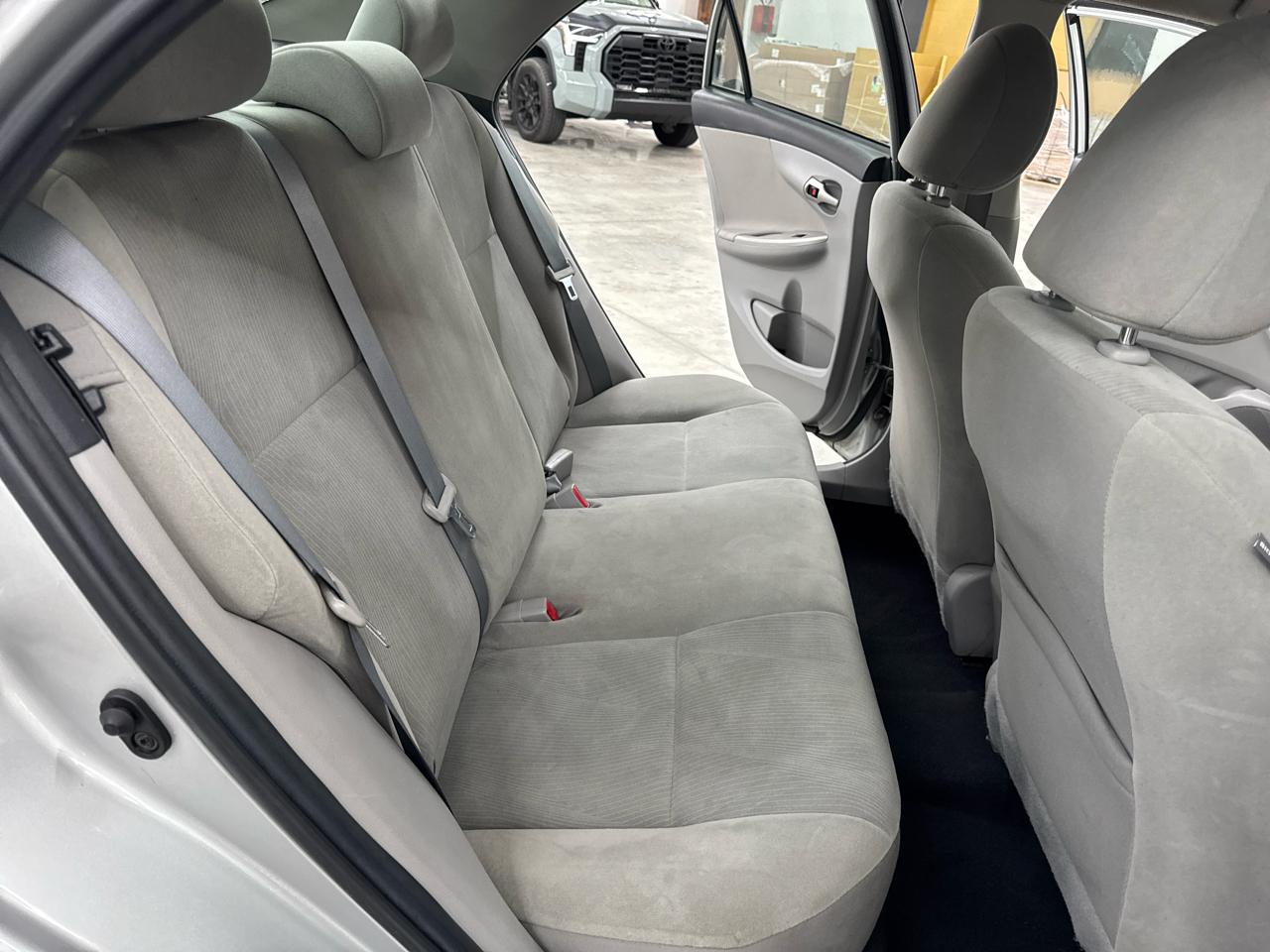 Toyota Corolla 4dr Sdn Auto L (Natl) 2013