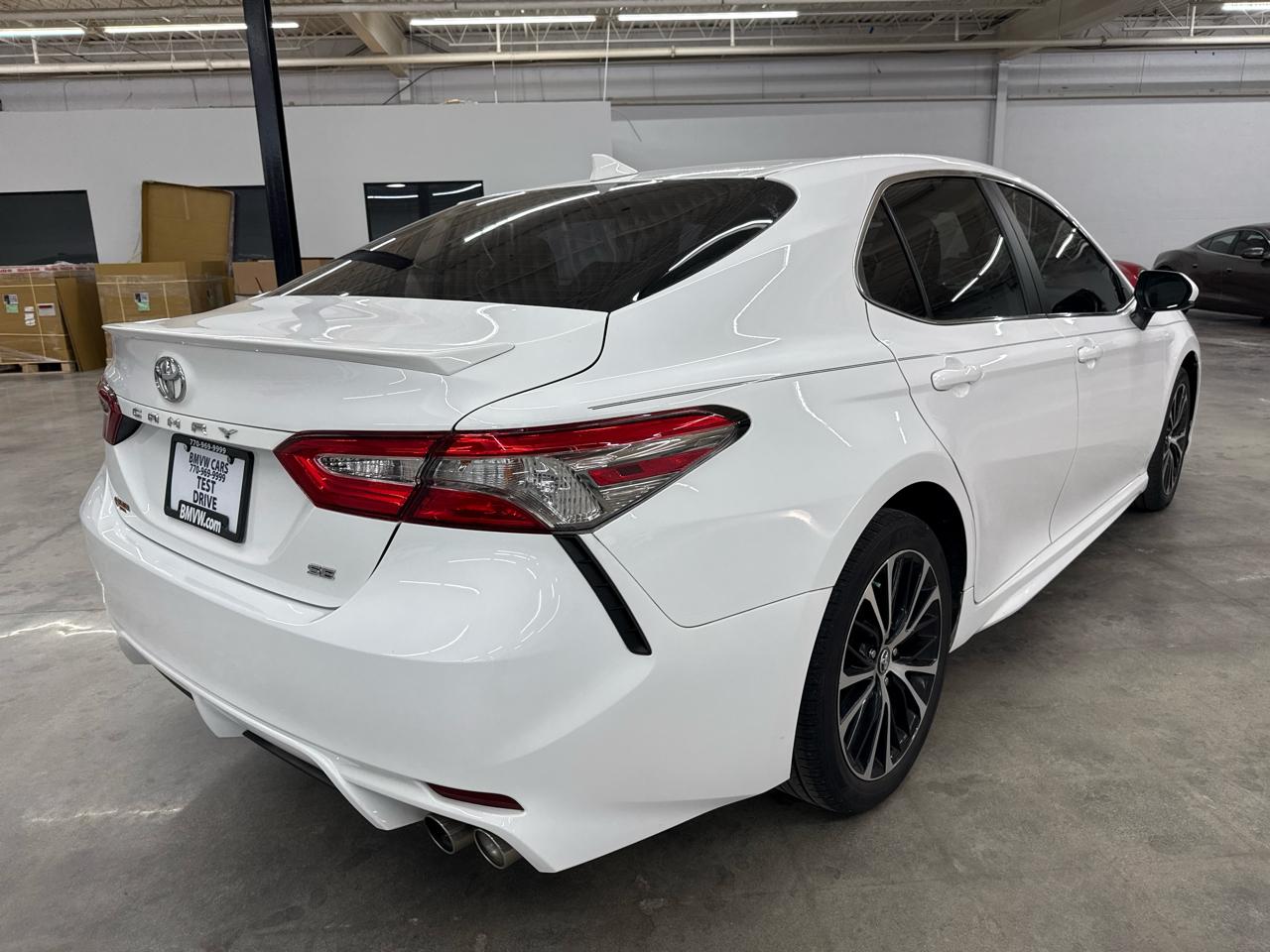 Toyota Camry SE (Natl) 2019