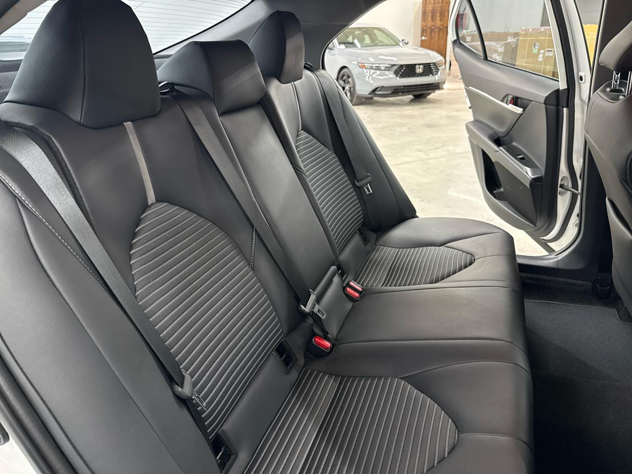 Toyota Camry SE (Natl) 2019