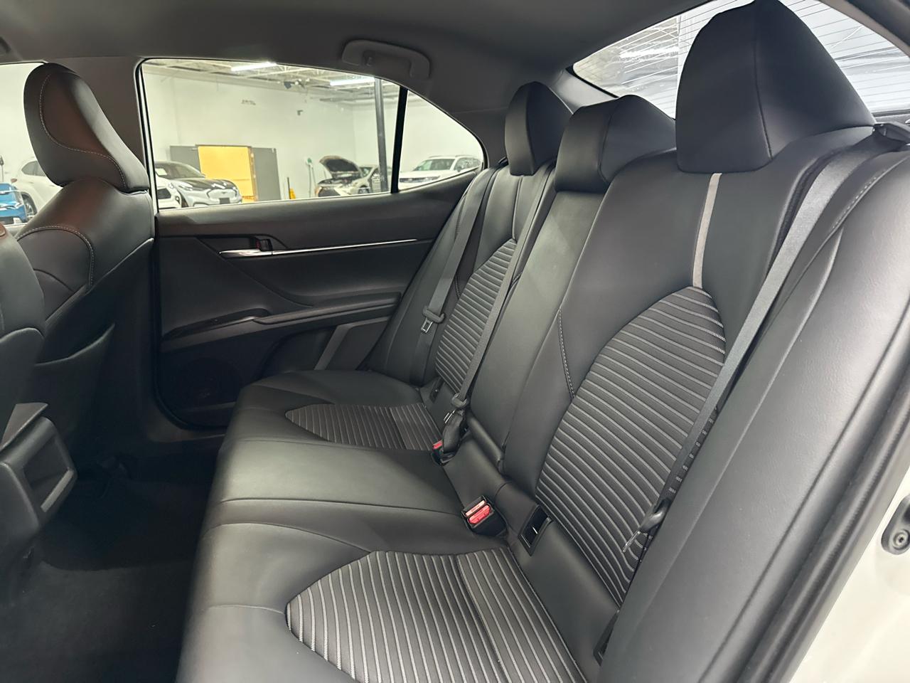 Toyota Camry SE (Natl) 2019