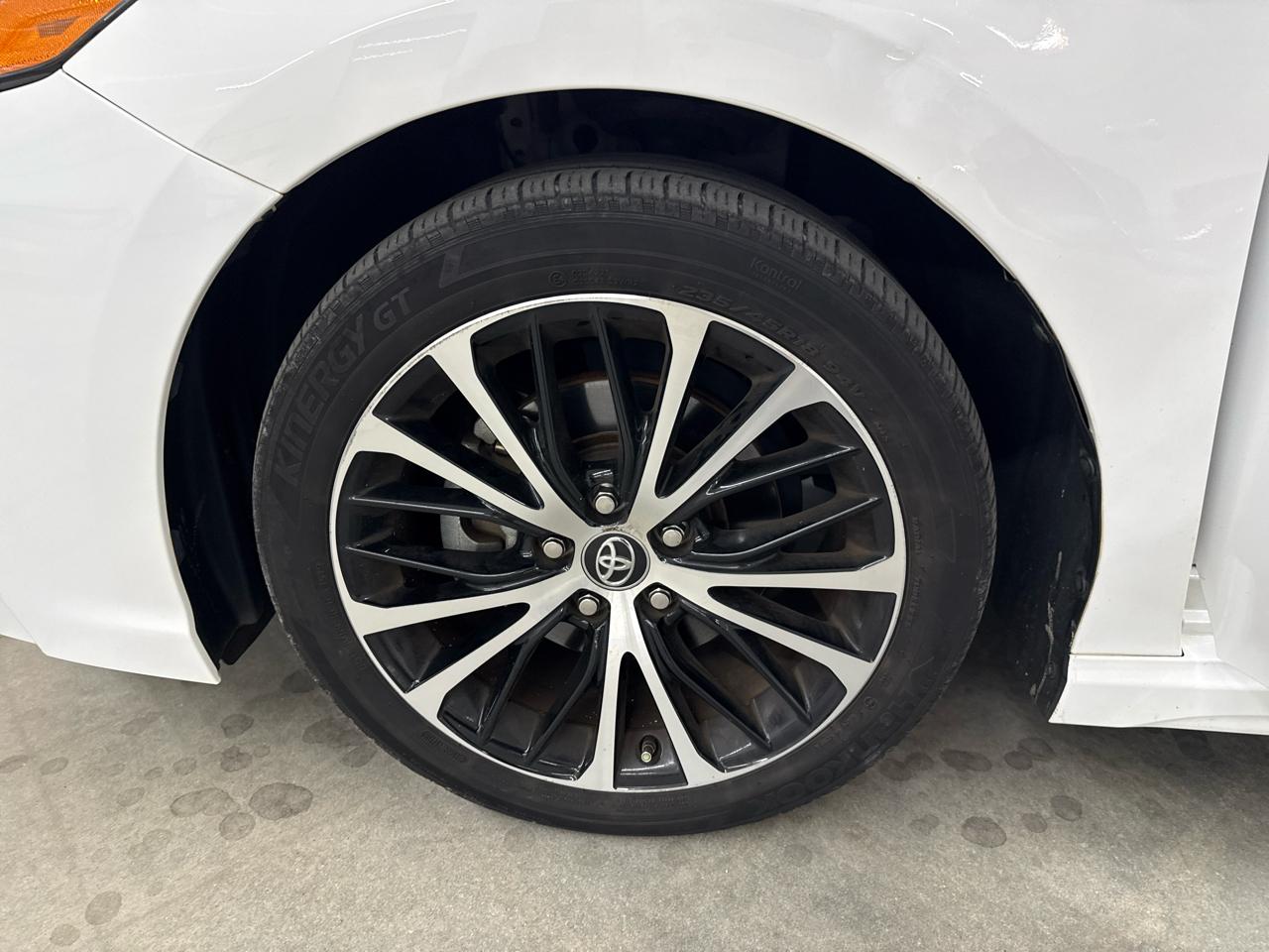 Toyota Camry SE (Natl) 2019