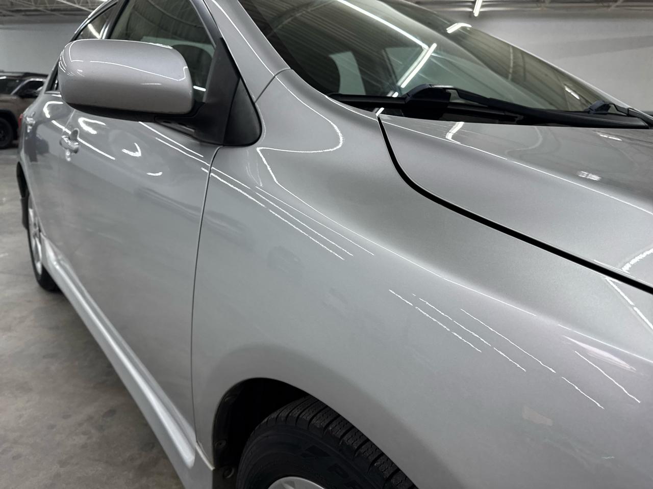 Toyota Corolla 4dr Sdn Auto LE (Natl) 2012
