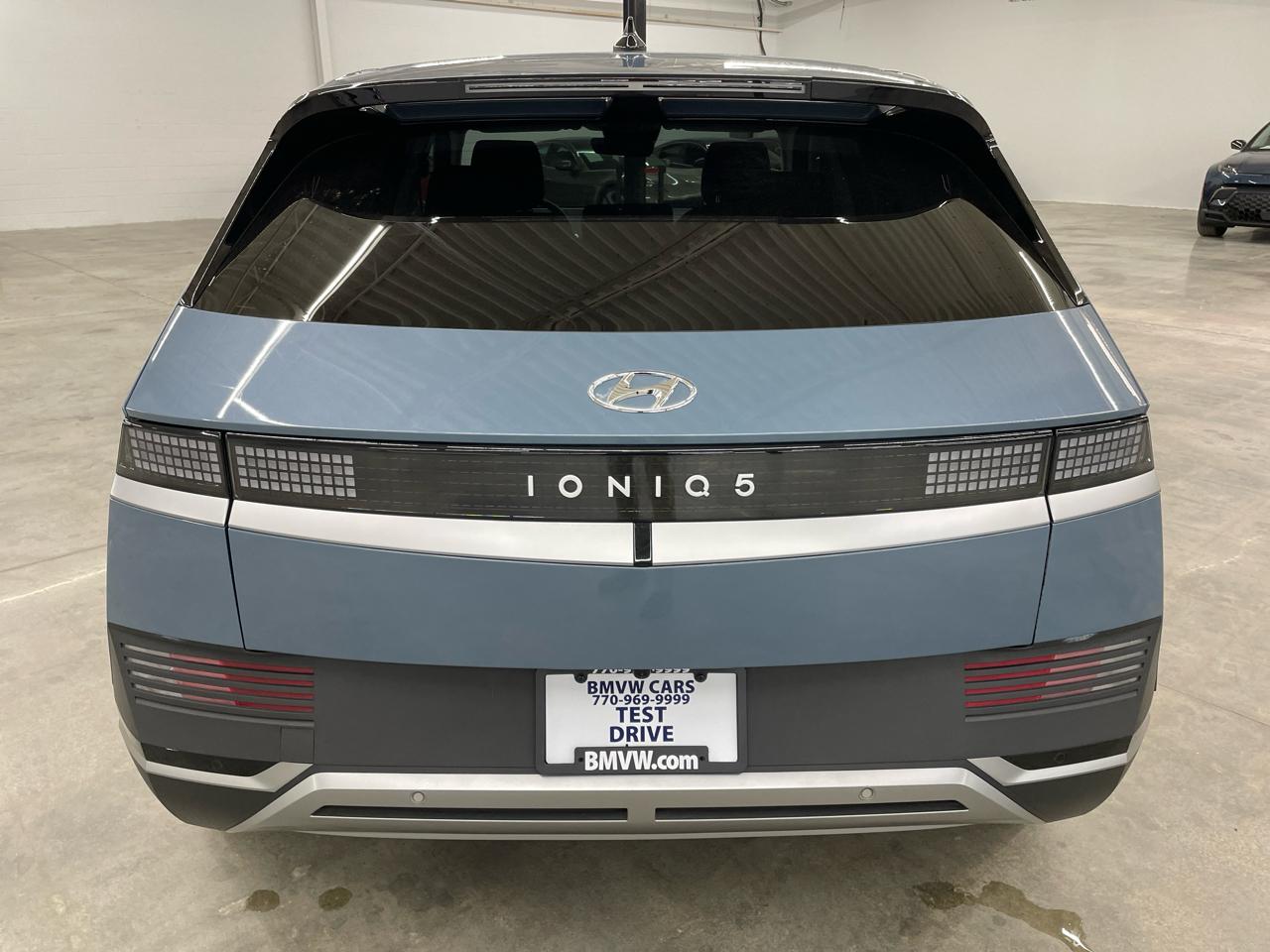 Hyundai Ioniq 5 SE Standard Range 2024