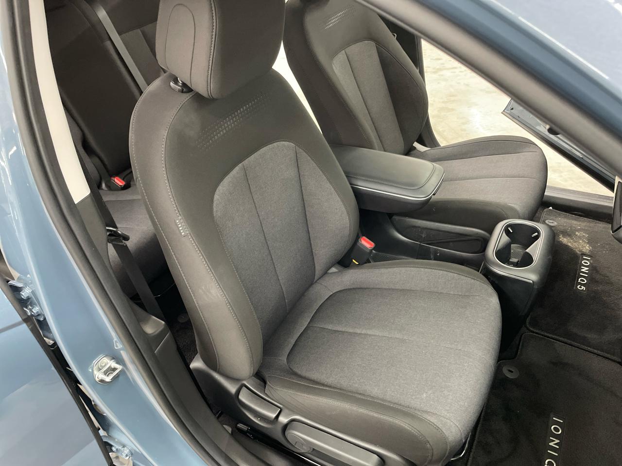 Hyundai Ioniq 5 SE Standard Range 2024