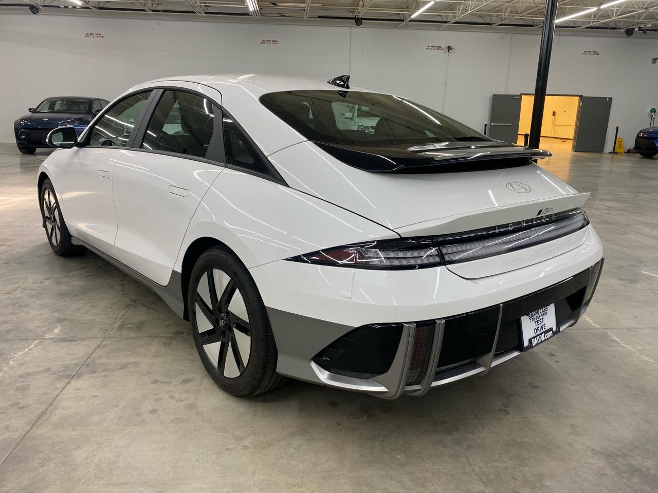 Hyundai Ioniq 6 SE RWD 2024