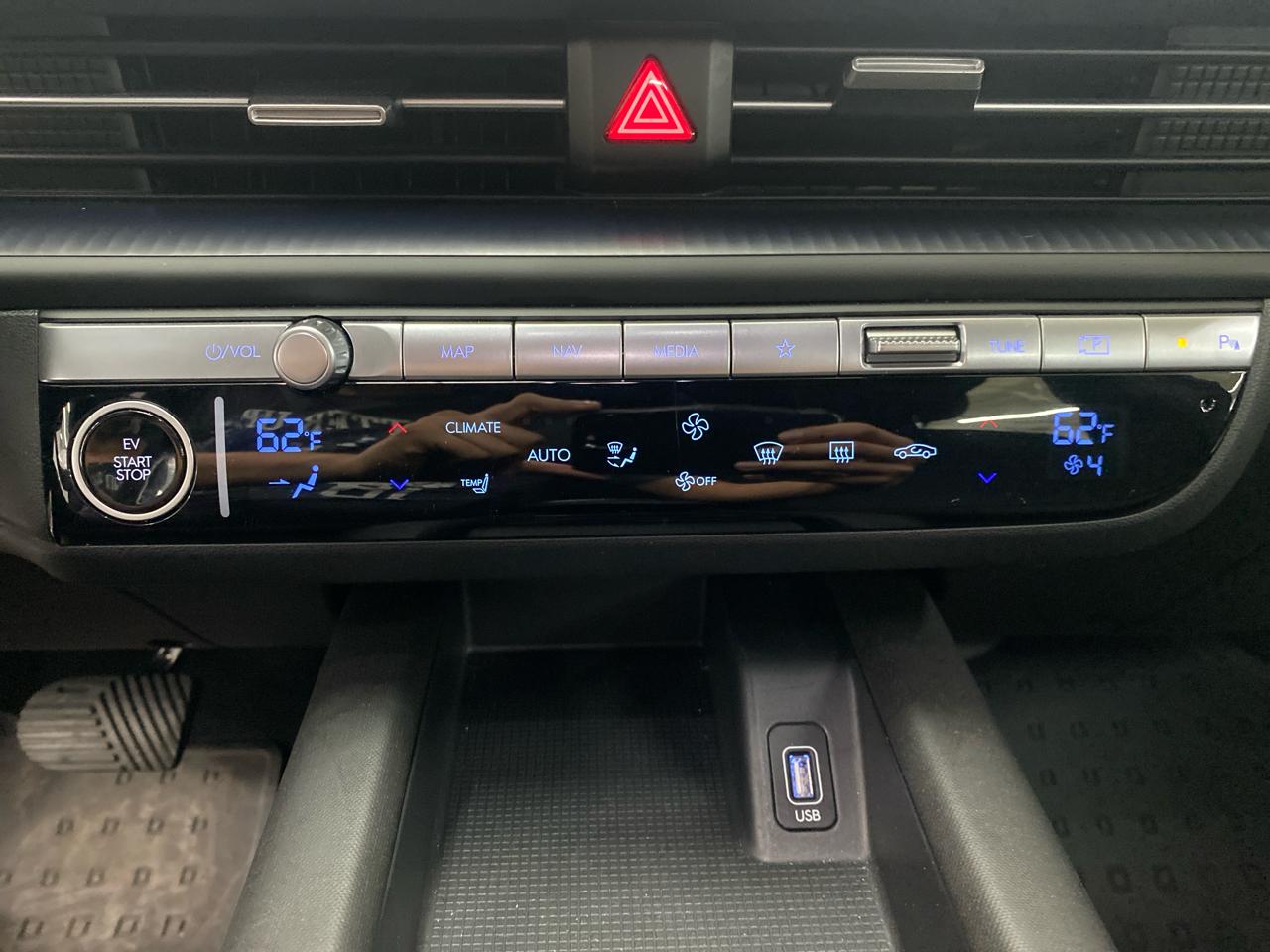 Hyundai Ioniq 6 SE RWD 2024