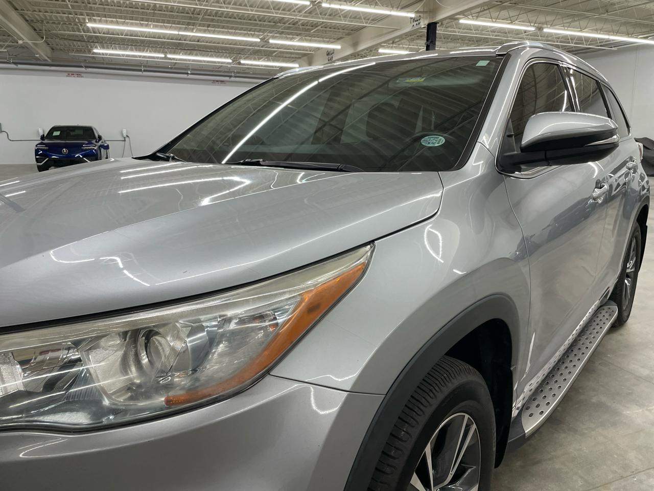 Toyota Highlander FWD 4dr V6 XLE (Natl) 2016