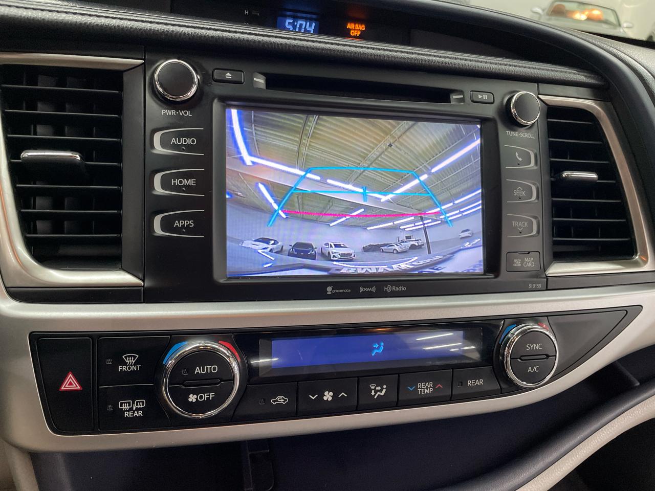 Toyota Highlander FWD 4dr V6 XLE (Natl) 2016