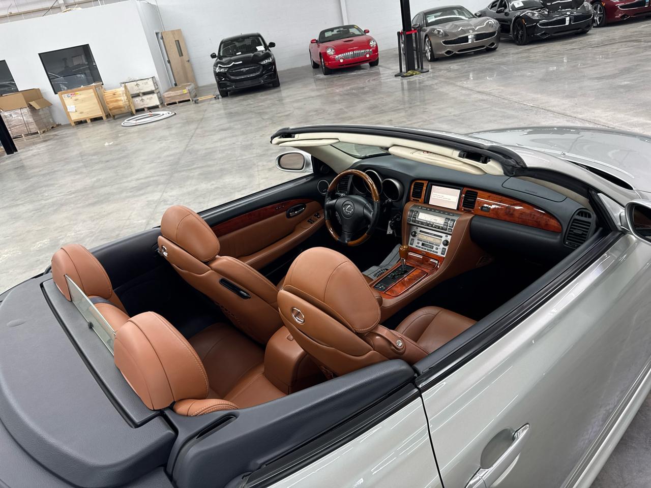Lexus SC 430 2dr Convertible 2002