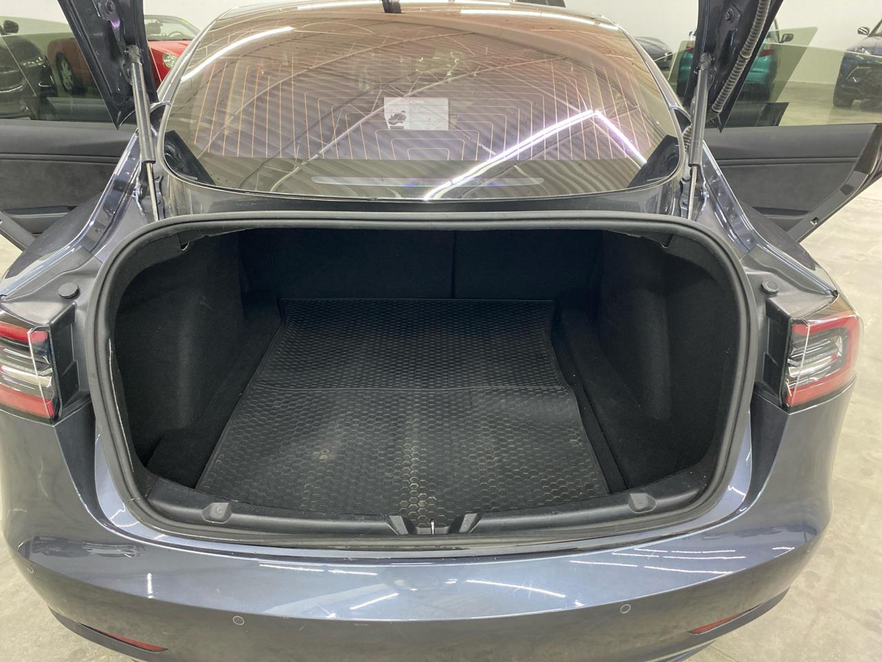 Tesla Model 3 Long Range Battery RWD 2018