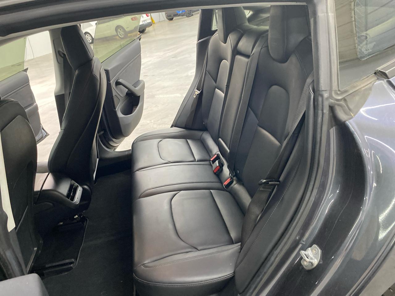 Tesla Model 3 Long Range Battery RWD 2018