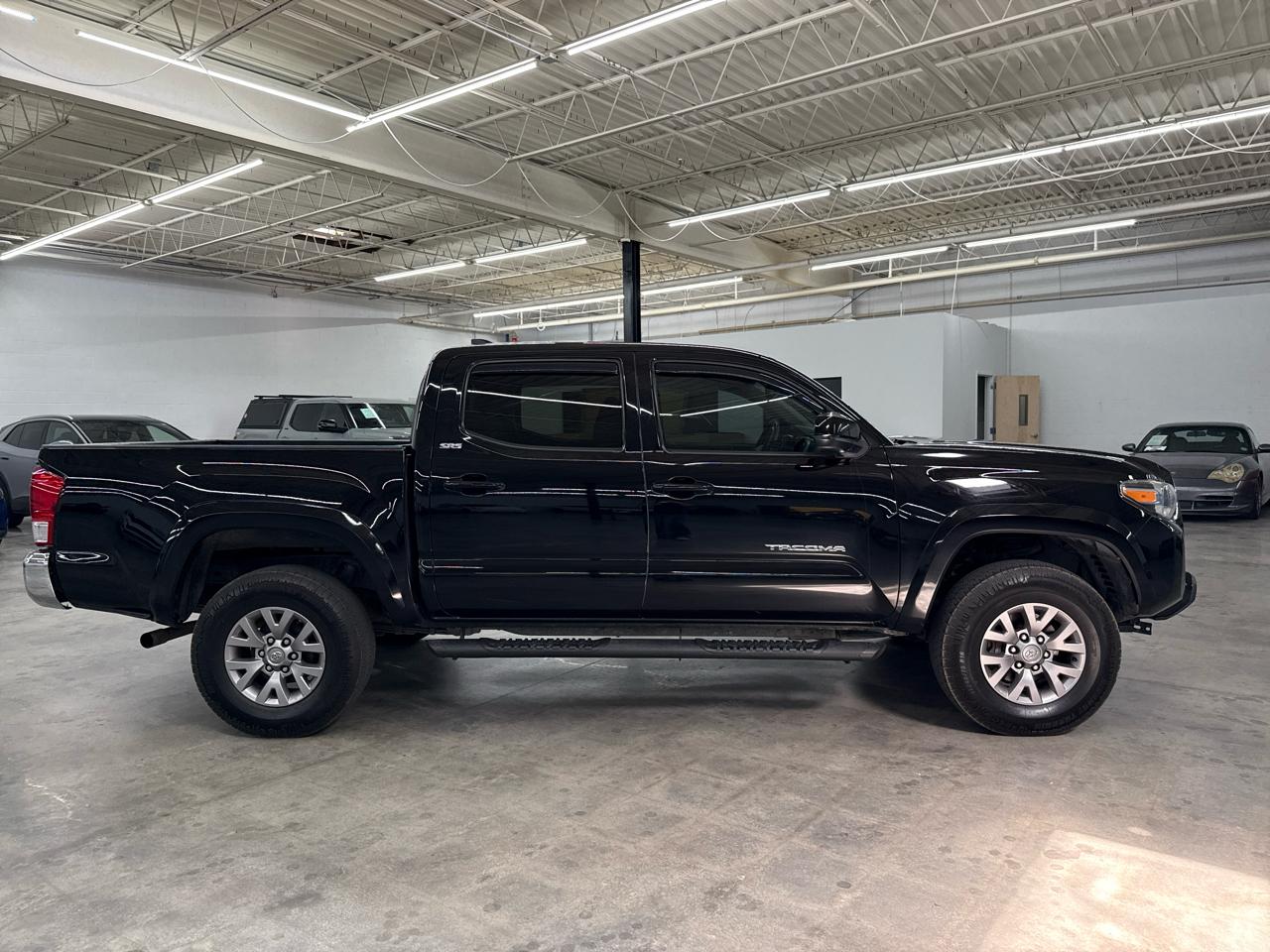 Toyota Tacoma SR5 V6 2017