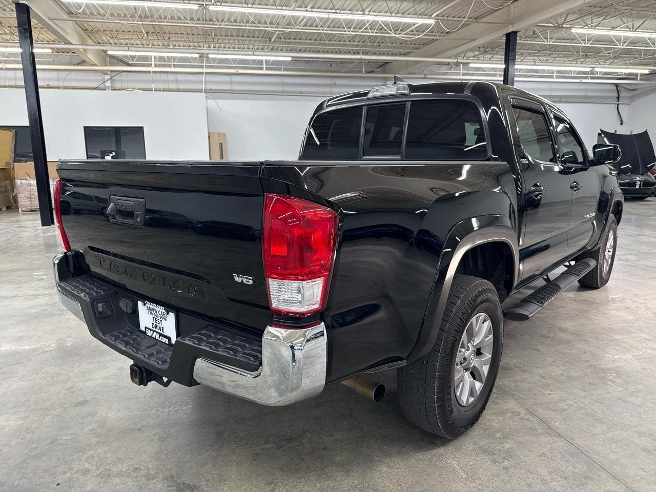 Toyota Tacoma SR5 V6 2017