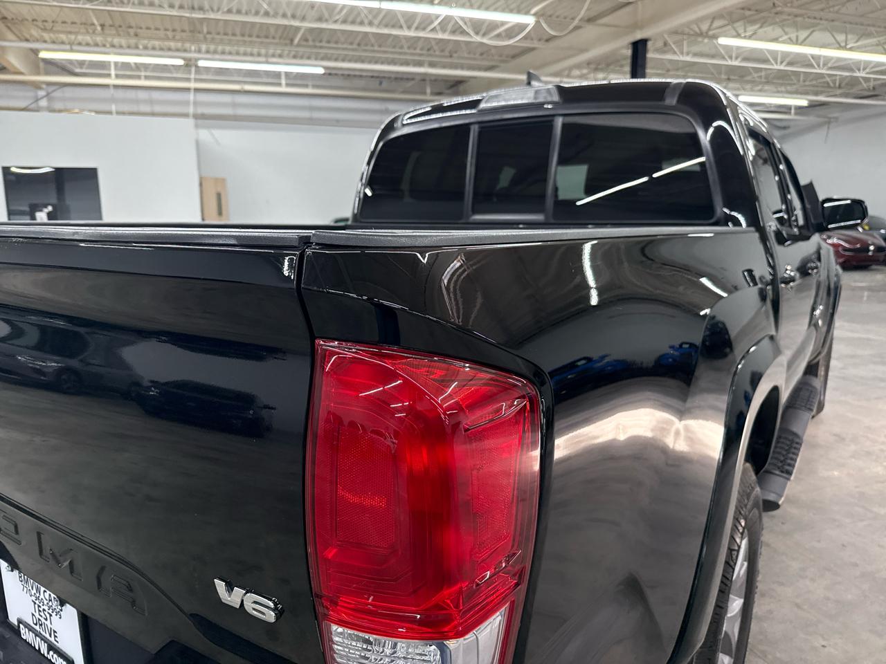 Toyota Tacoma SR5 V6 2017