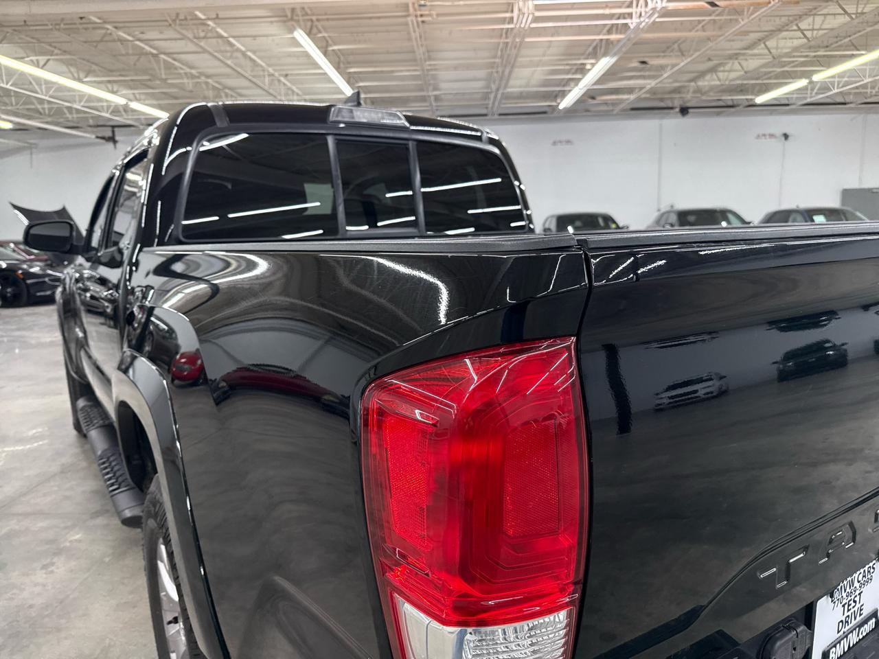 Toyota Tacoma SR5 V6 2017