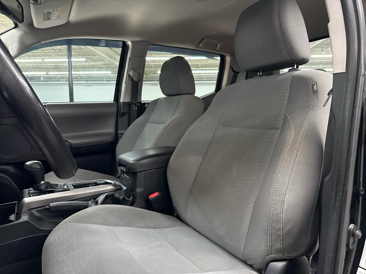 Toyota Tacoma SR5 V6 2017