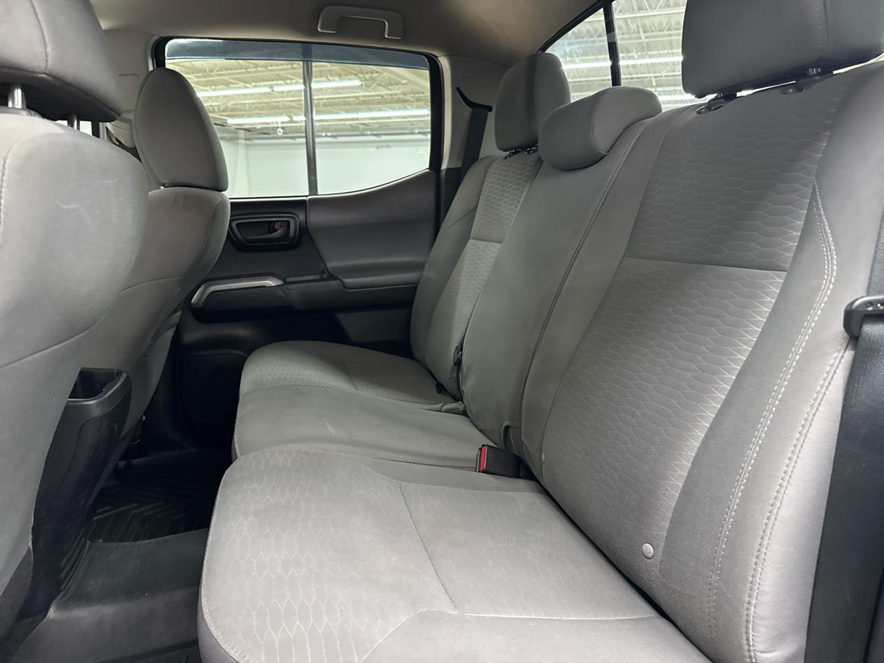 Toyota Tacoma SR5 V6 2017