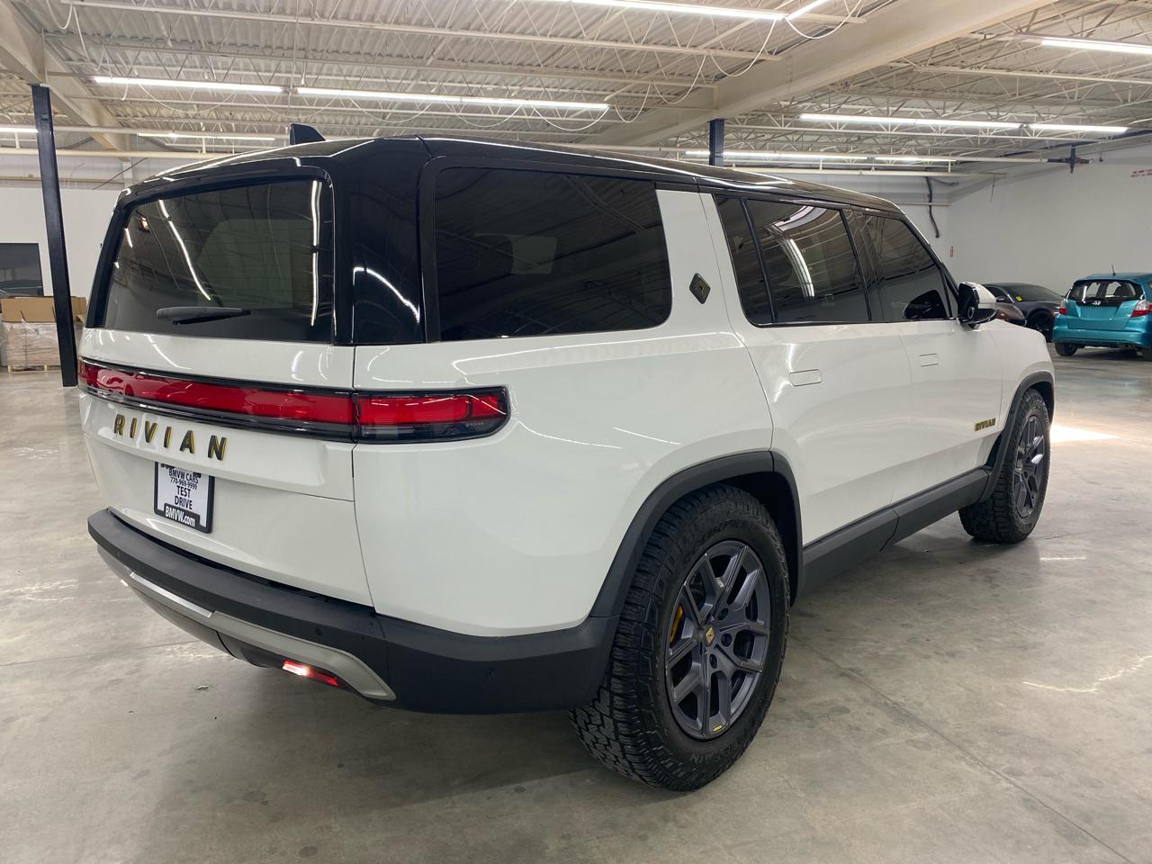 Rivian R1S Adventure Package AWD 2023