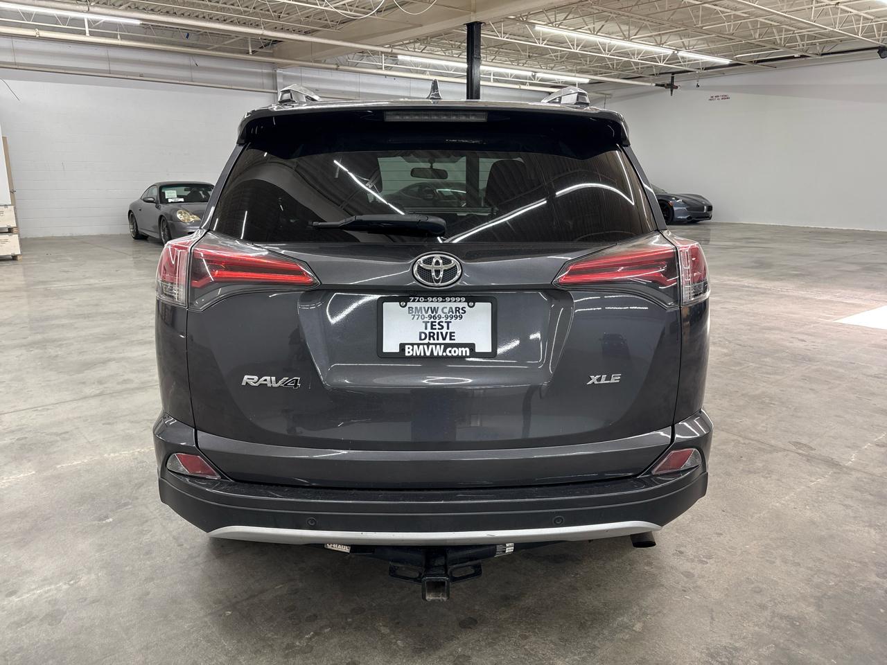 Toyota RAV4 FWD 4dr XLE (Natl) 2016