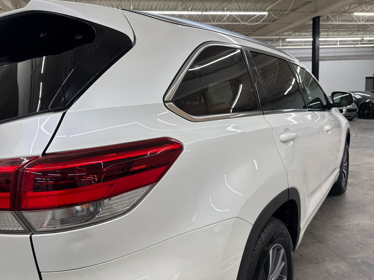 Toyota Highlander XLE V6 AWD (Natl) 2017