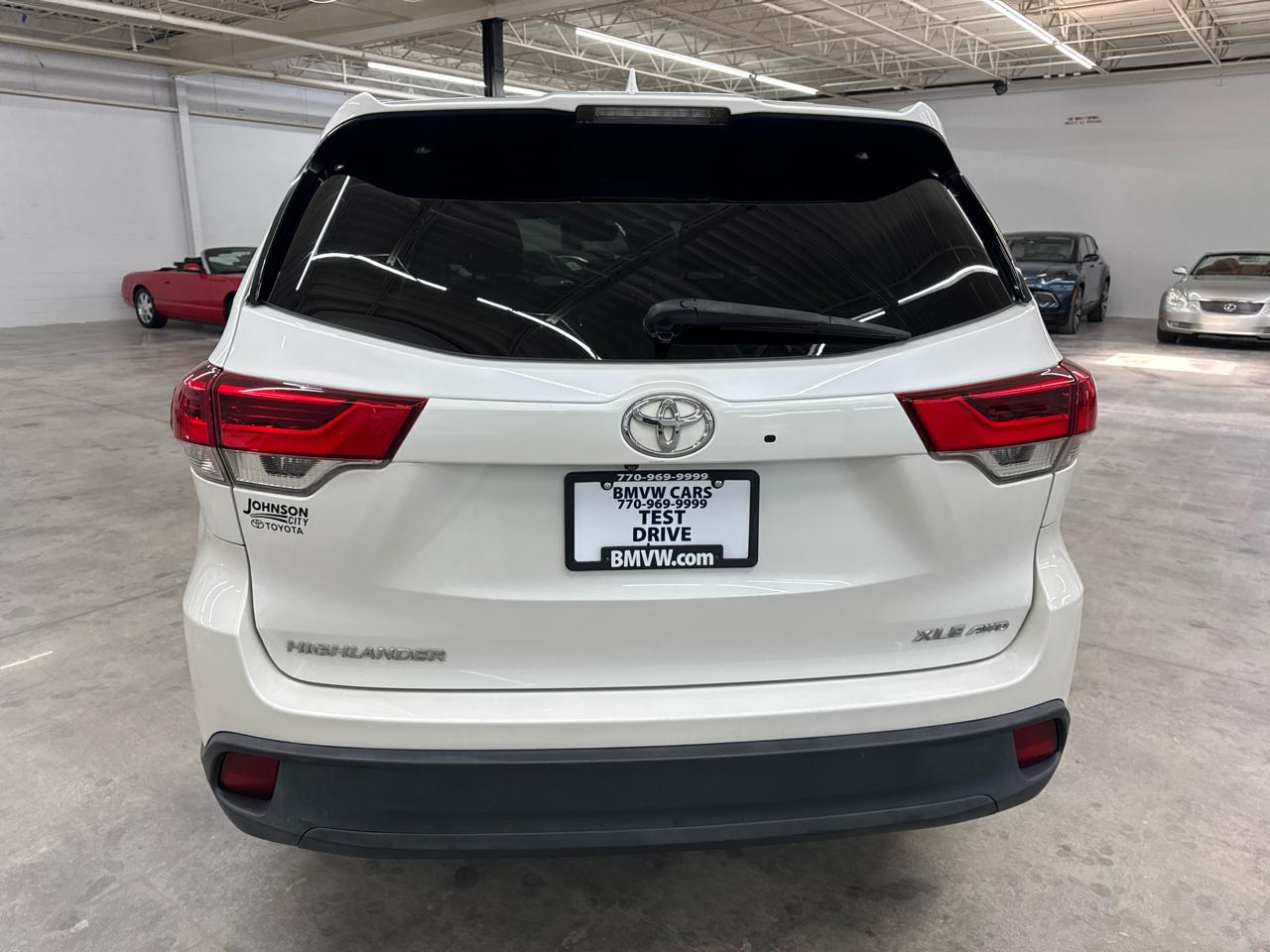Toyota Highlander XLE V6 AWD (Natl) 2017