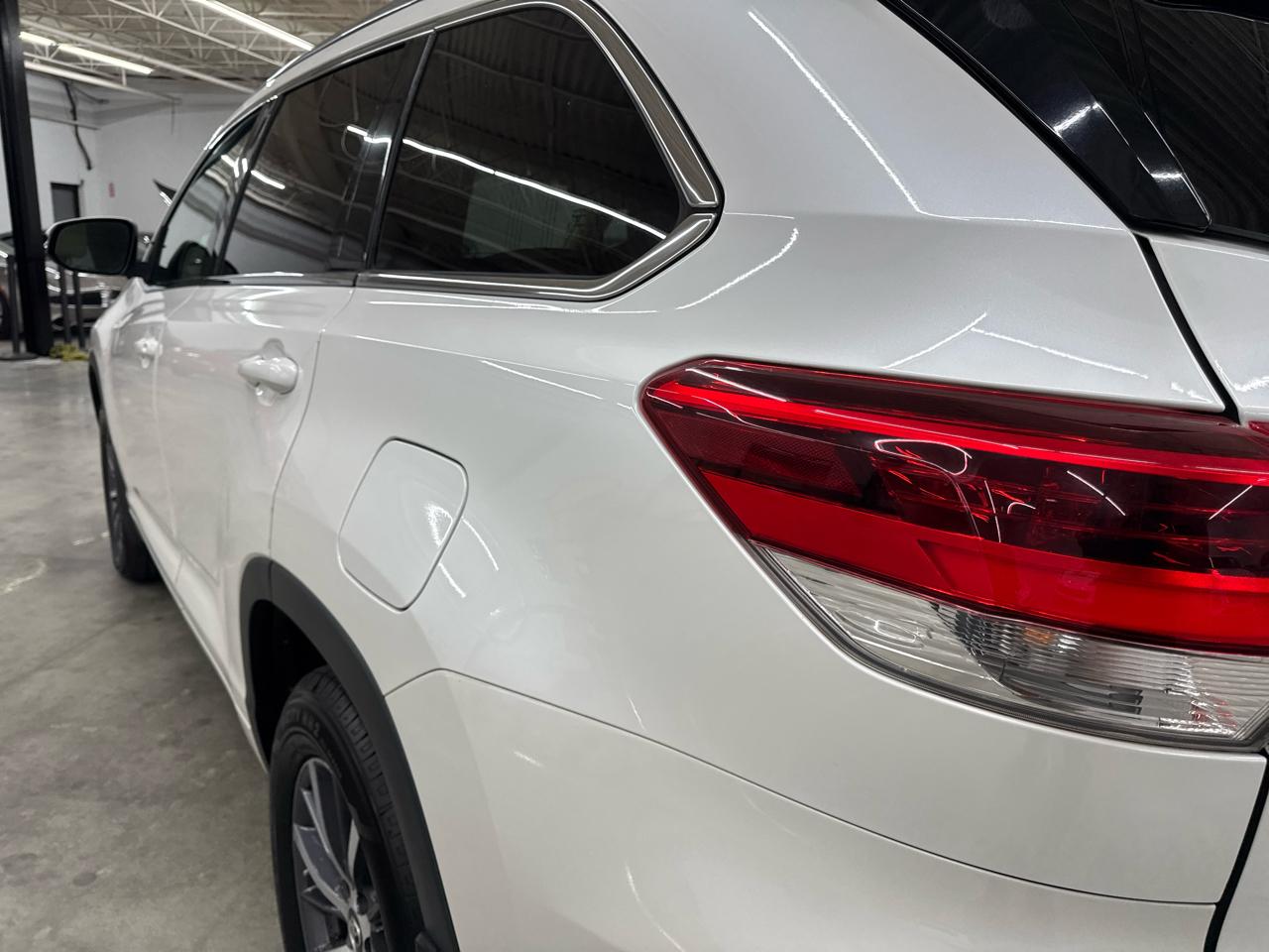 Toyota Highlander XLE V6 AWD (Natl) 2017