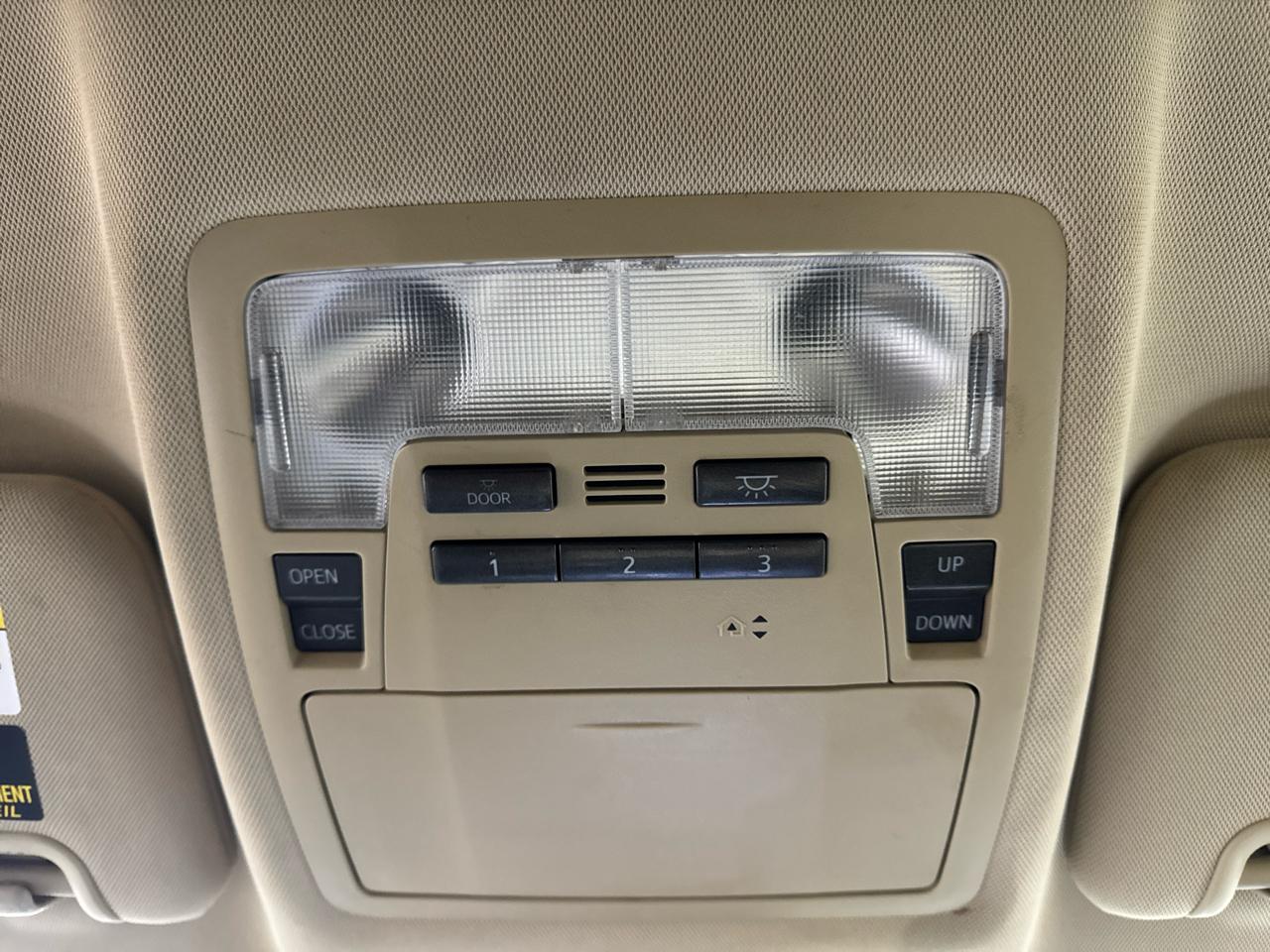 Toyota Highlander XLE V6 AWD (Natl) 2017