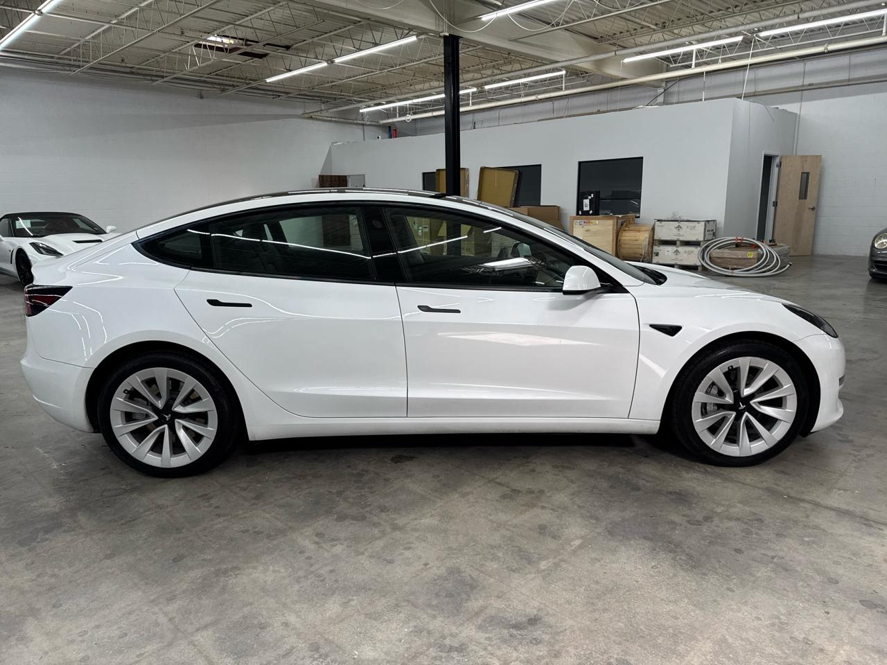Tesla Model 3 Standard Range Plus RWD 2023