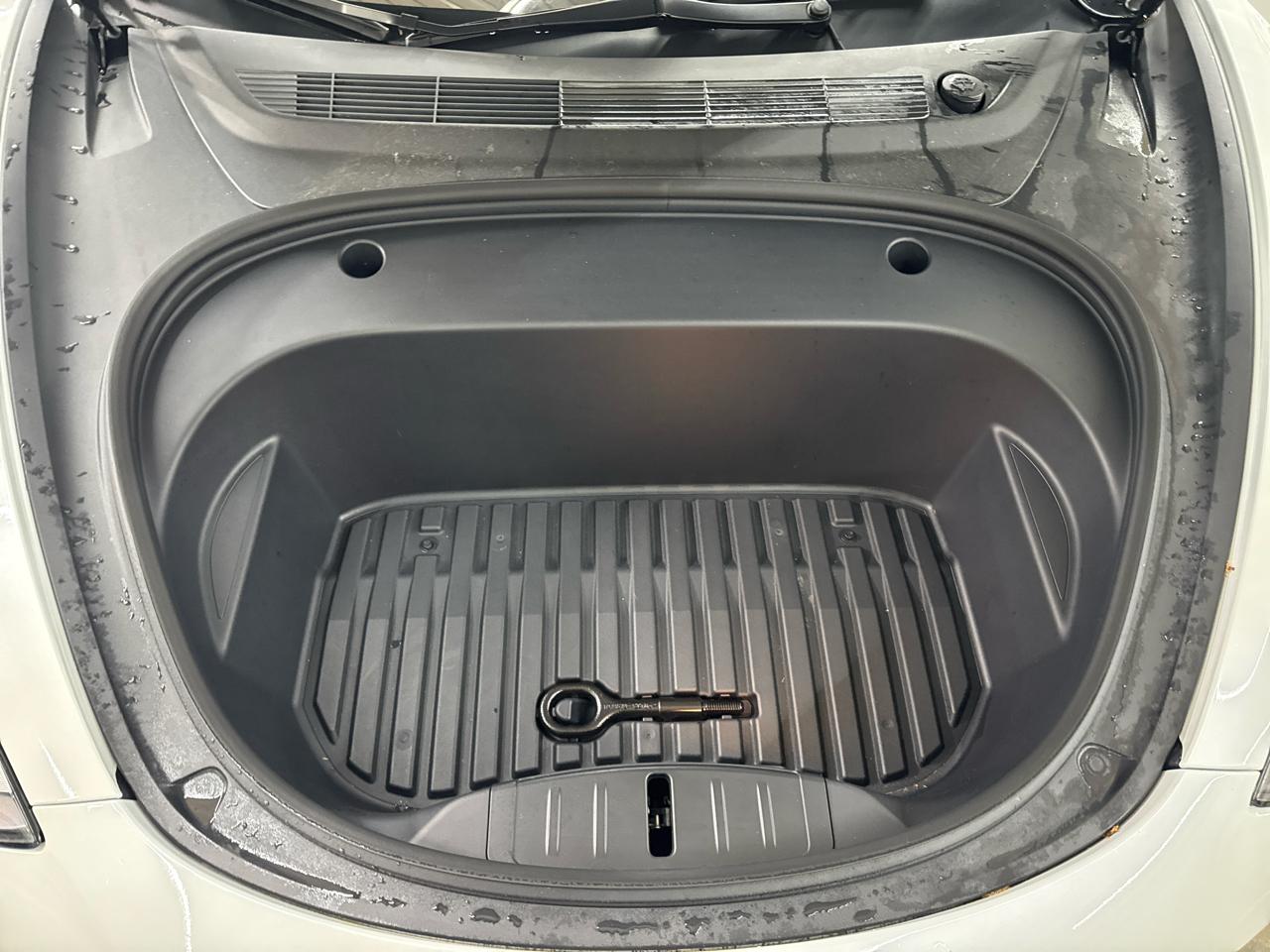 Tesla Model 3 Standard Range Plus RWD 2023