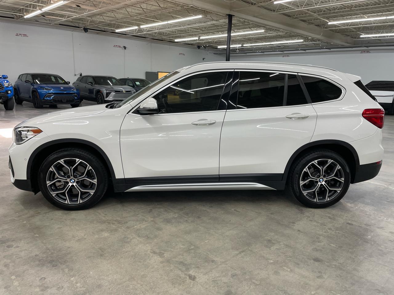 BMW X1 xDrive28i Sports Activity Vehicle 2022