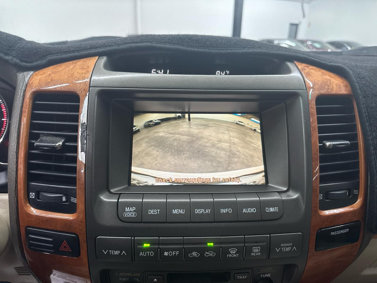 Lexus GX 470 4dr SUV 4WD 2004