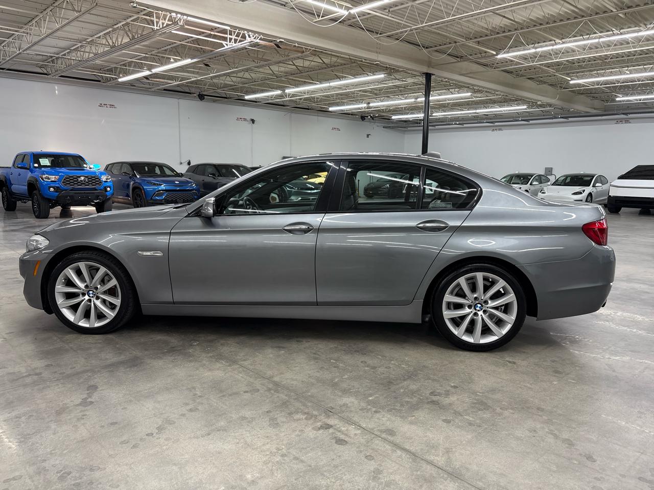 BMW 5 Series 4dr Sdn 535i RWD 2012