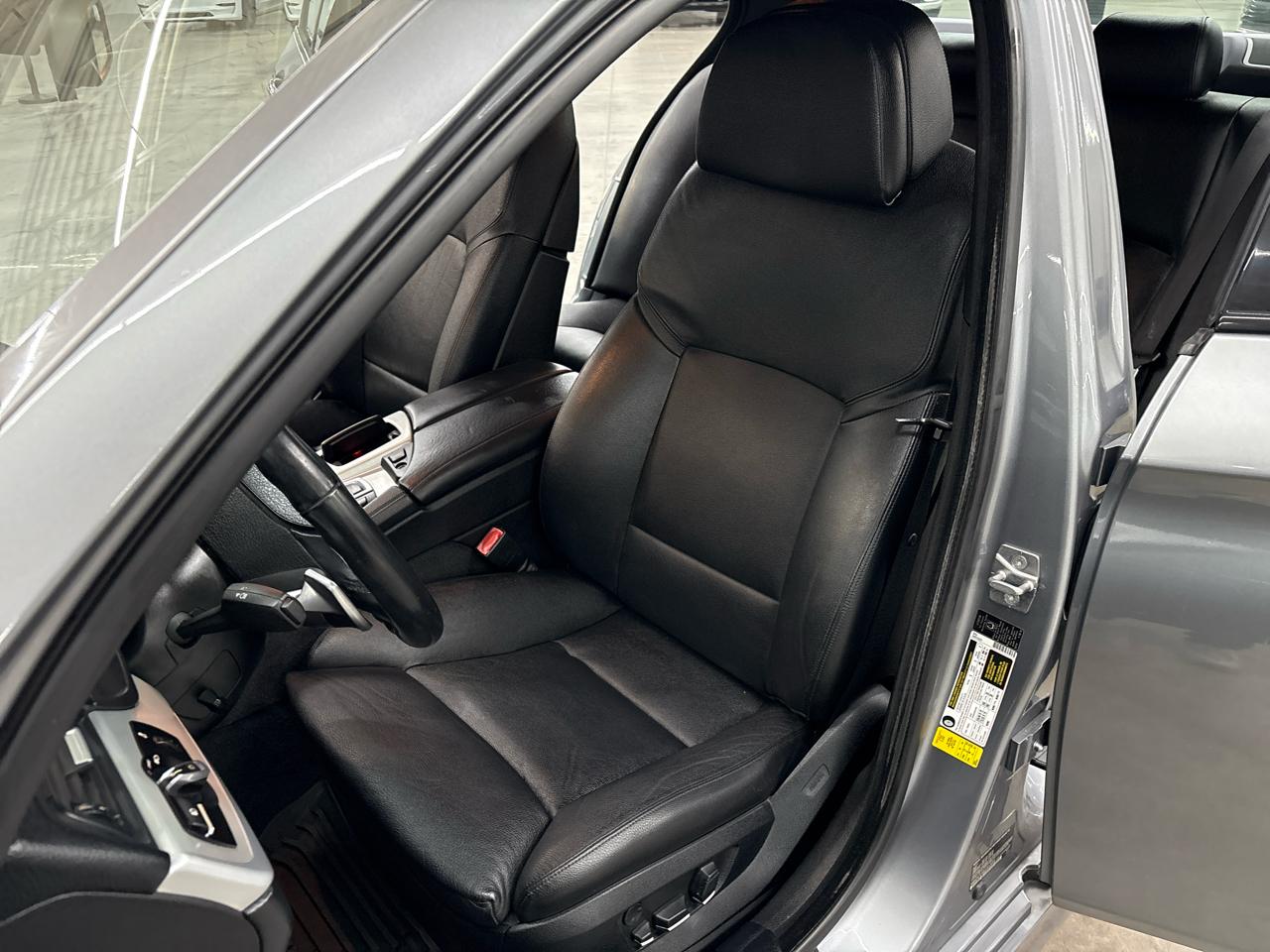 BMW 5 Series 4dr Sdn 535i RWD 2012