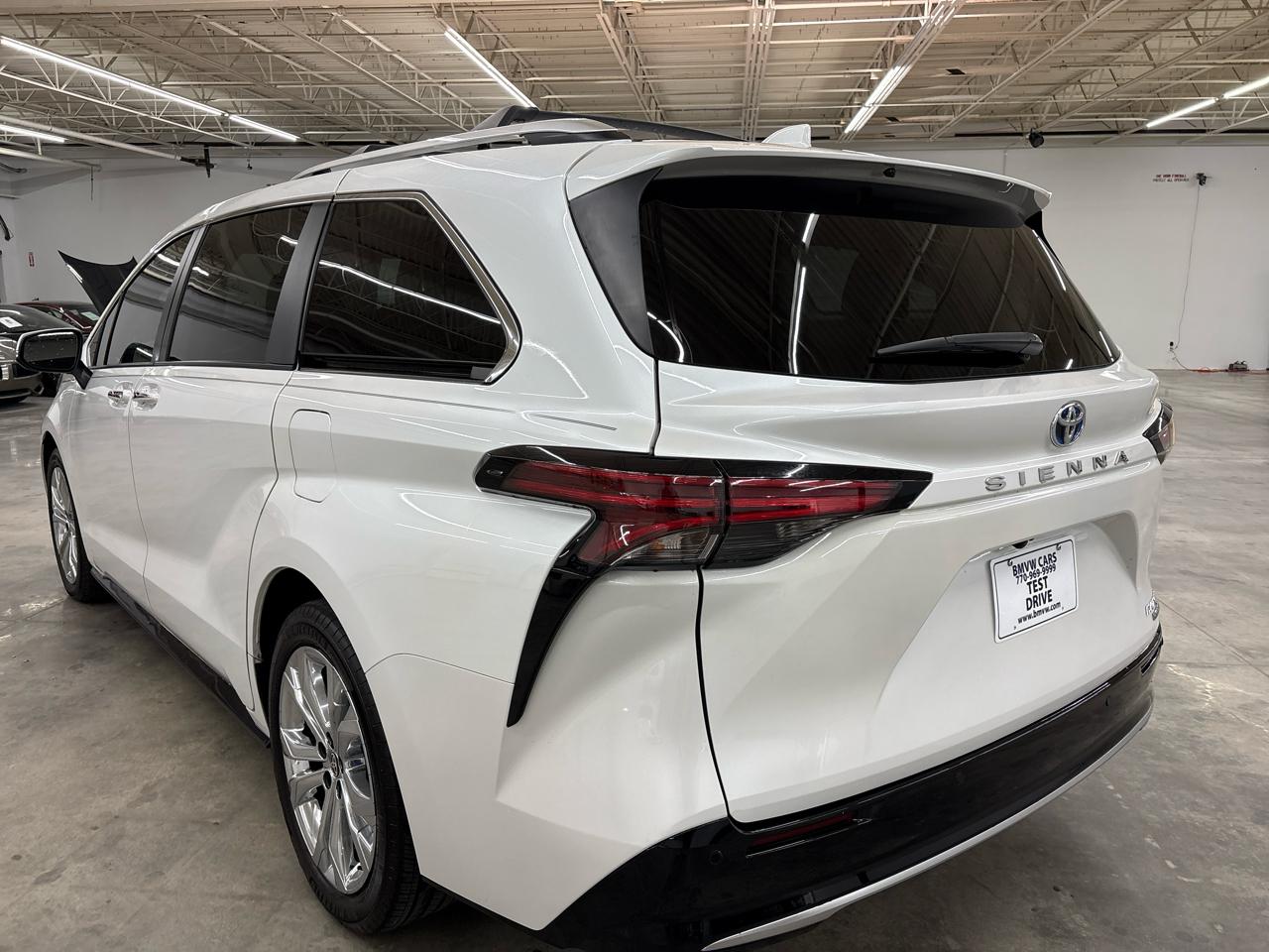 Toyota Sienna Platinum FWD 7-Passenger (Natl) 2023