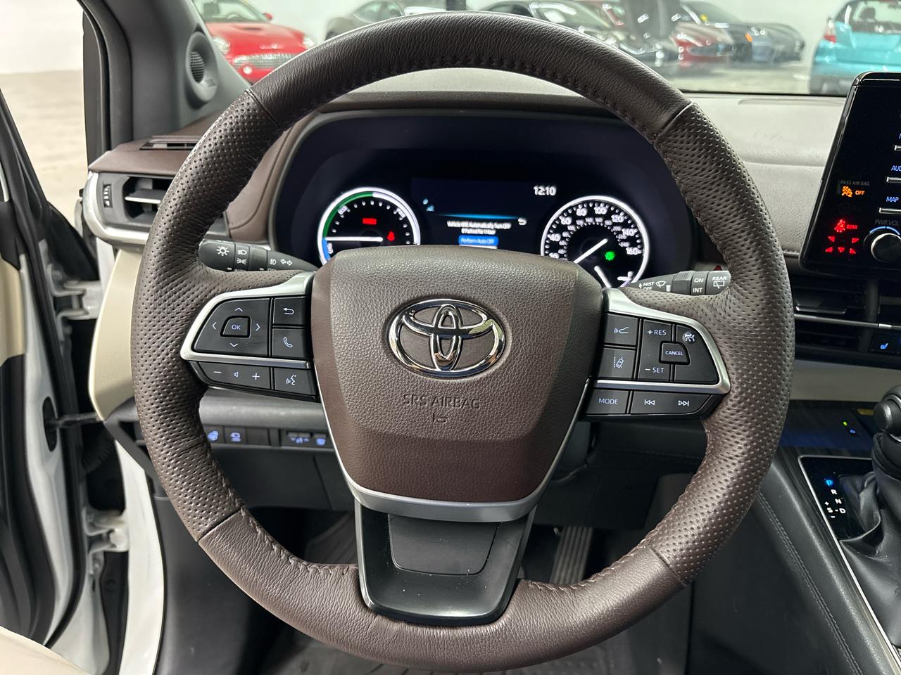 Toyota Sienna Platinum FWD 7-Passenger (Natl) 2023