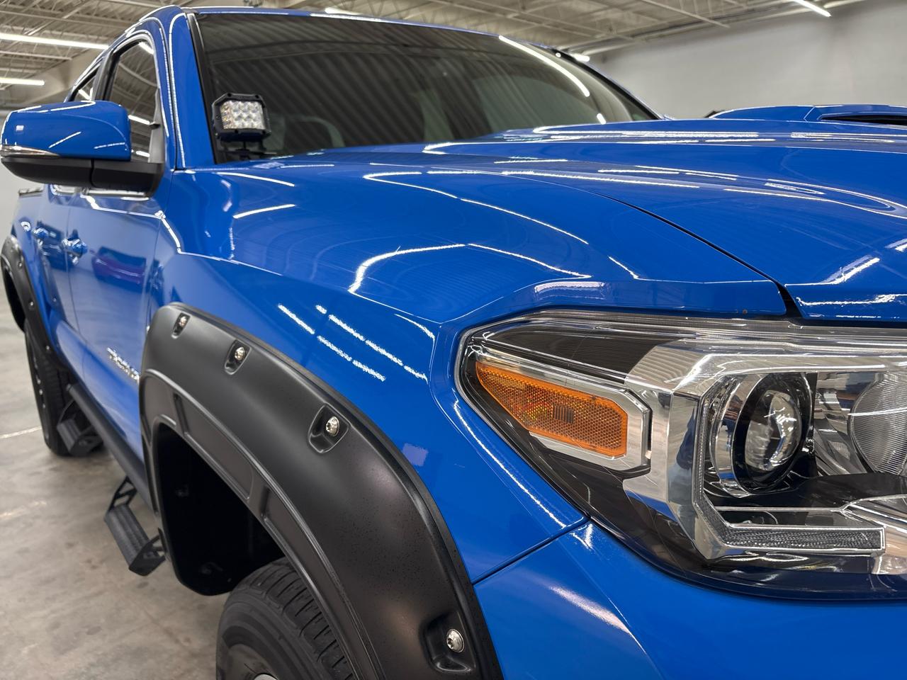 Toyota Tacoma 4WD TRD Off Road Double Cab 5' Bed V6 MT (Natl) 2021