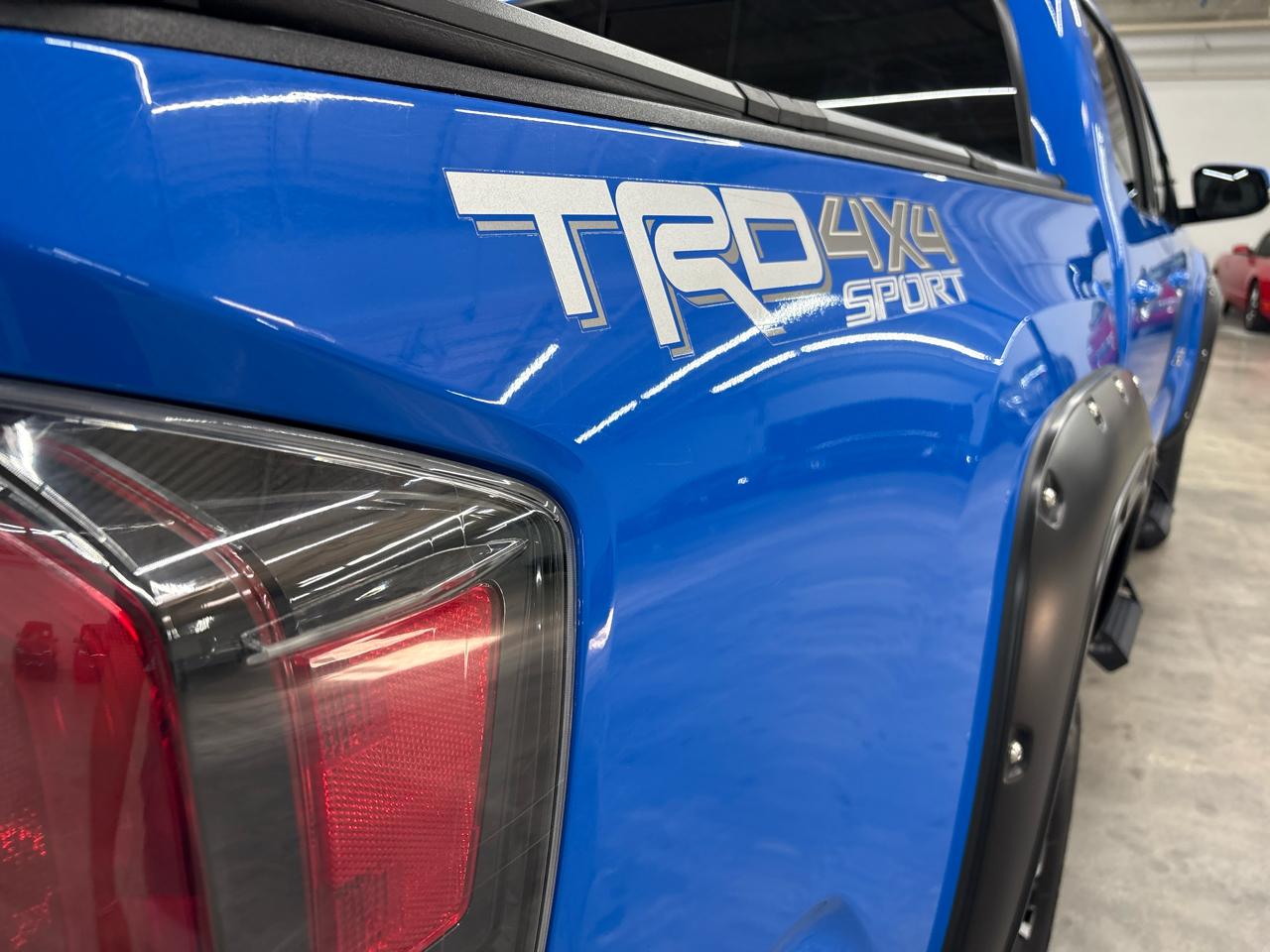 Toyota Tacoma 4WD TRD Off Road Double Cab 5' Bed V6 MT (Natl) 2021