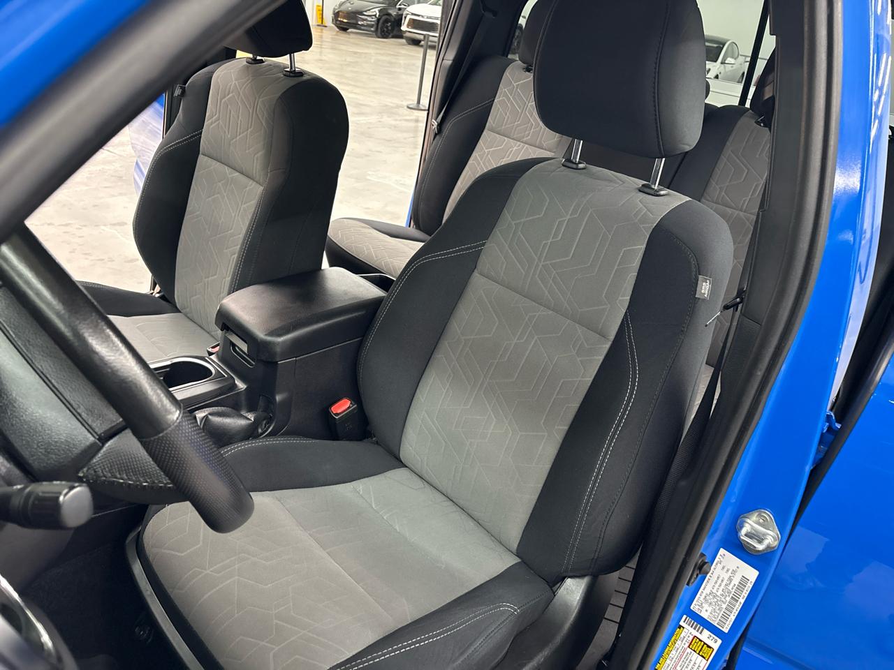 Toyota Tacoma 4WD TRD Off Road Double Cab 5' Bed V6 MT (Natl) 2021