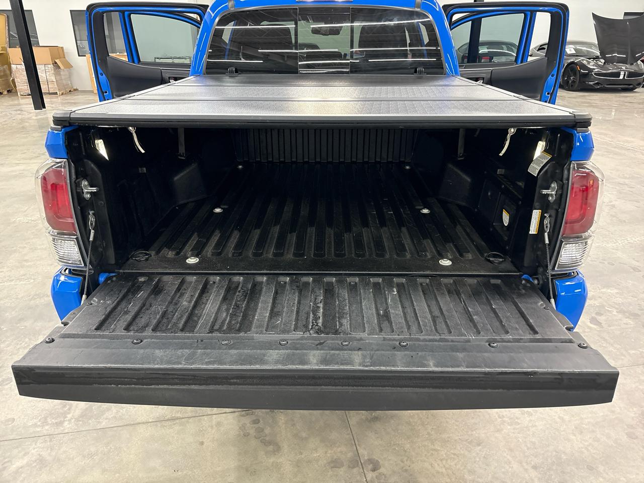 Toyota Tacoma 4WD TRD Off Road Double Cab 5' Bed V6 MT (Natl) 2021