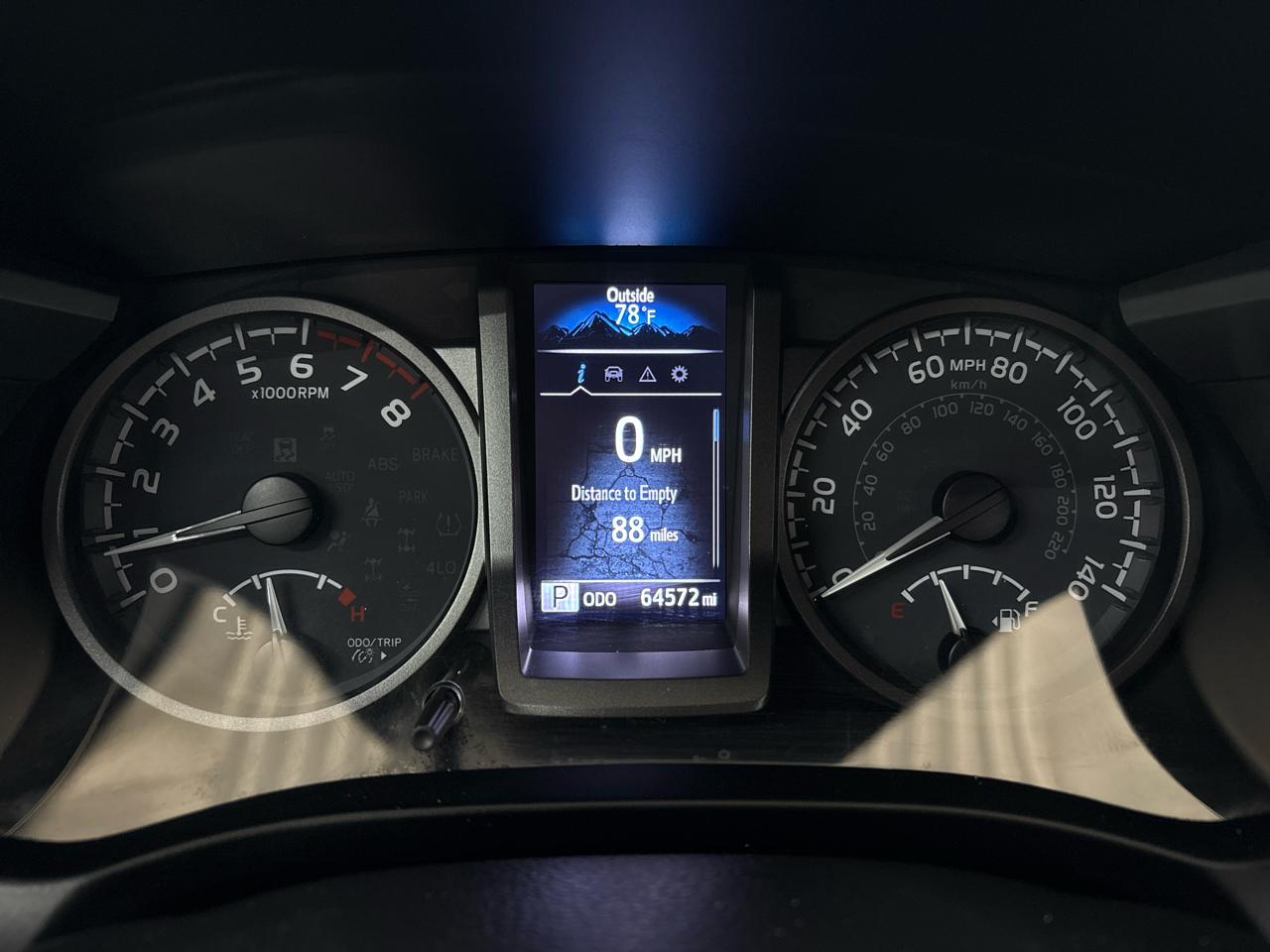 Toyota Tacoma 4WD TRD Off Road Double Cab 5' Bed V6 MT (Natl) 2021