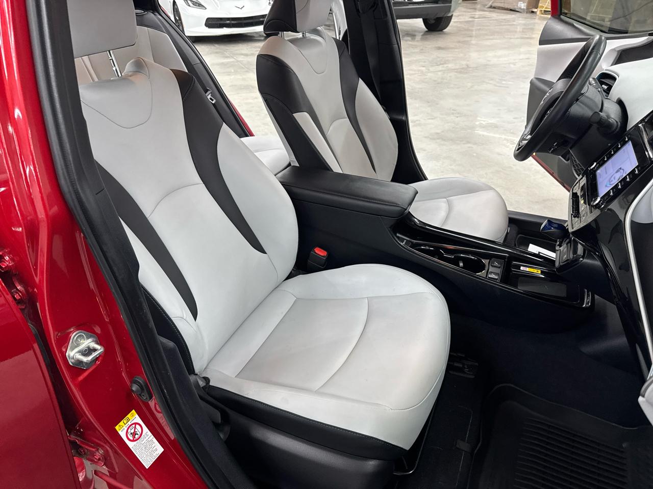 Toyota Prius XLE 2022