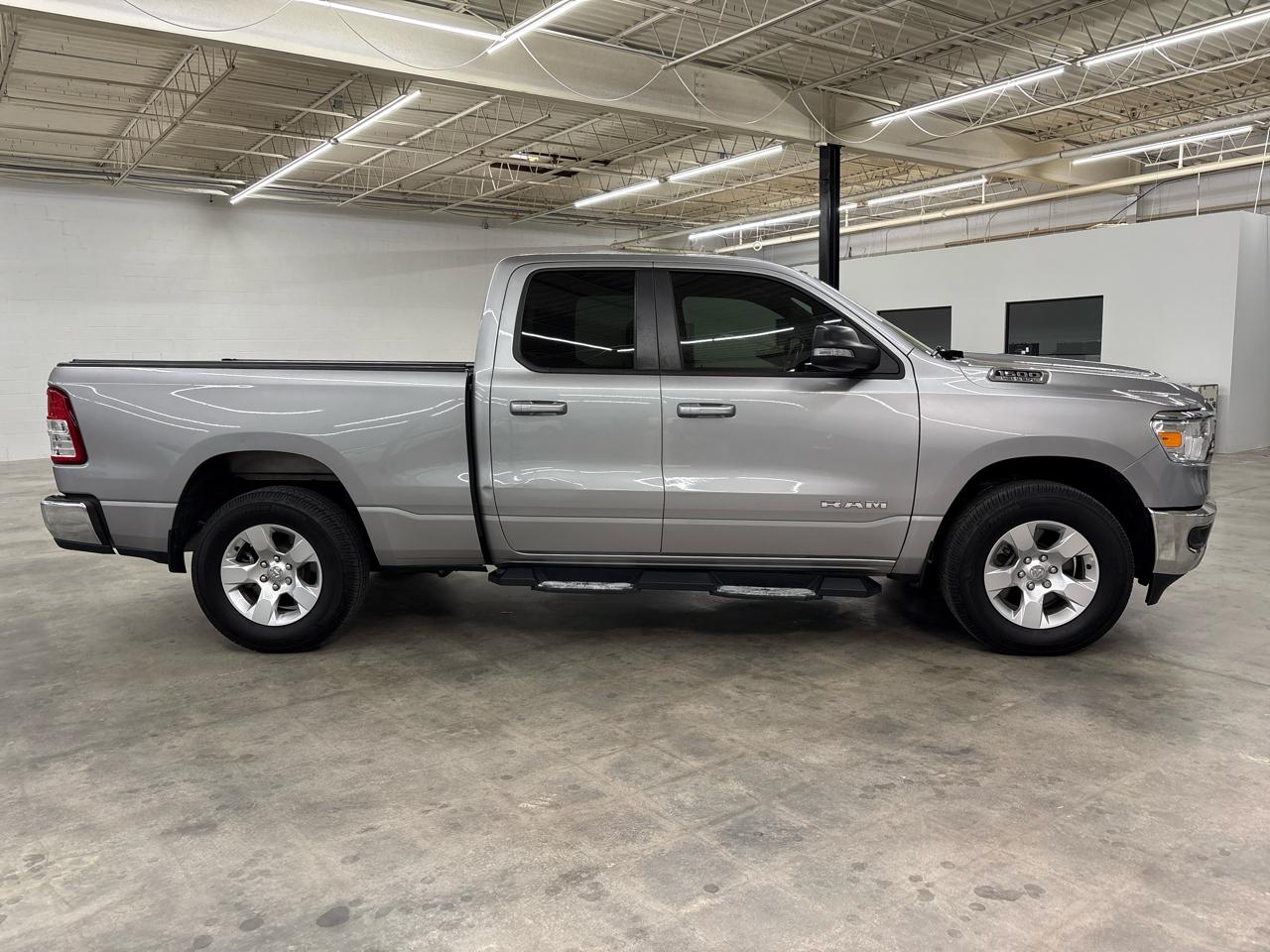 RAM 1500 Big Horn 4x2 Quad Cab 6'4" Box 2022