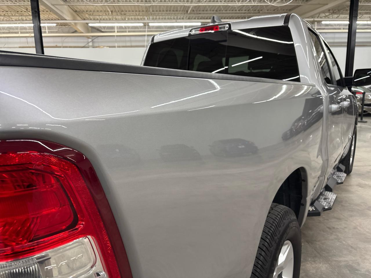 RAM 1500 Big Horn 4x2 Quad Cab 6'4" Box 2022