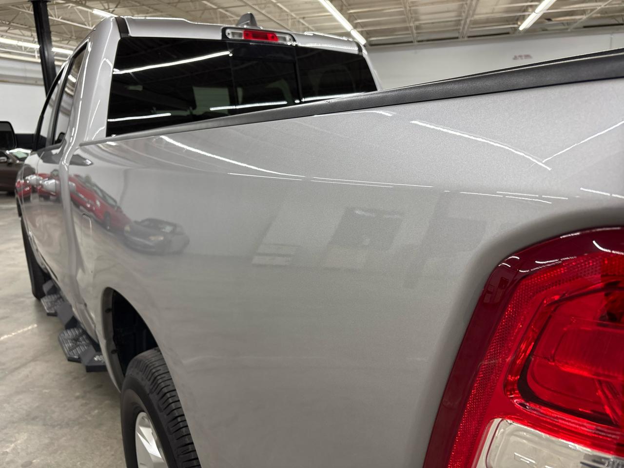 RAM 1500 Big Horn 4x2 Quad Cab 6'4" Box 2022