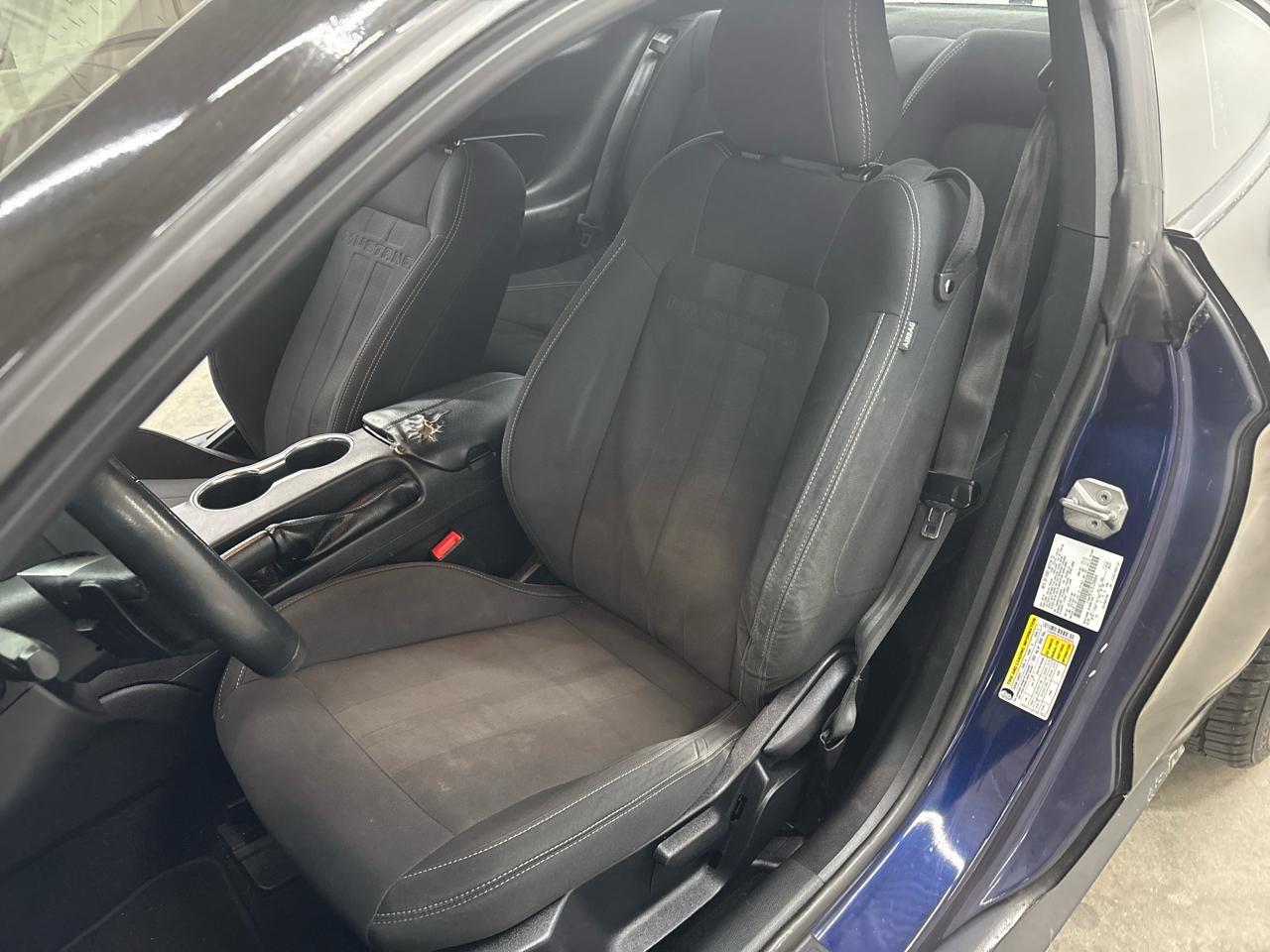 Ford Mustang EcoBoost Coupe 2019