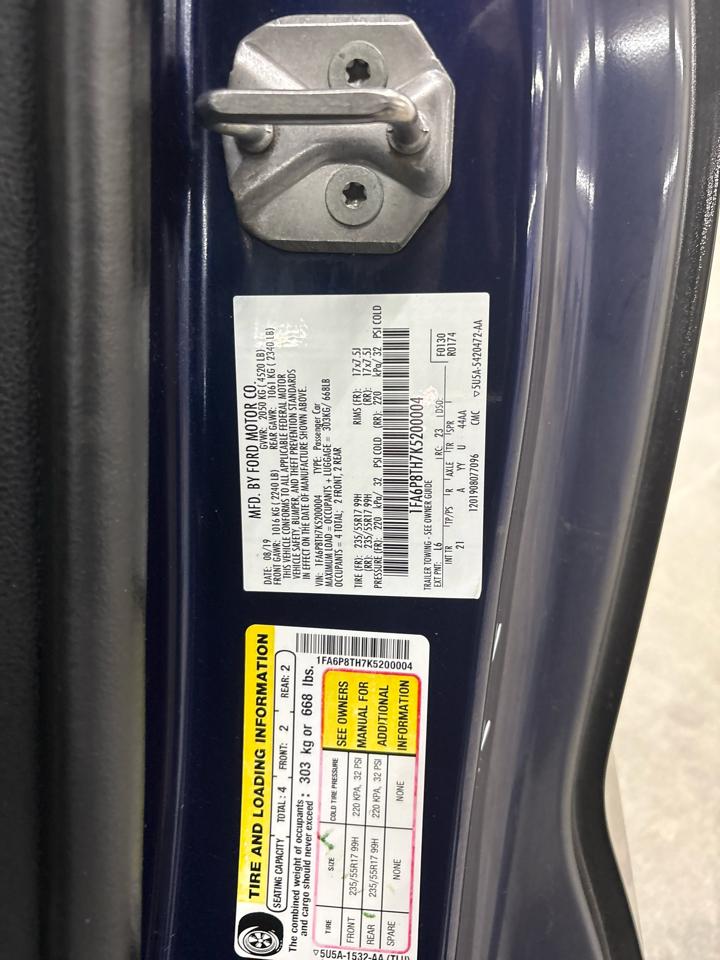 Ford Mustang EcoBoost Coupe 2019