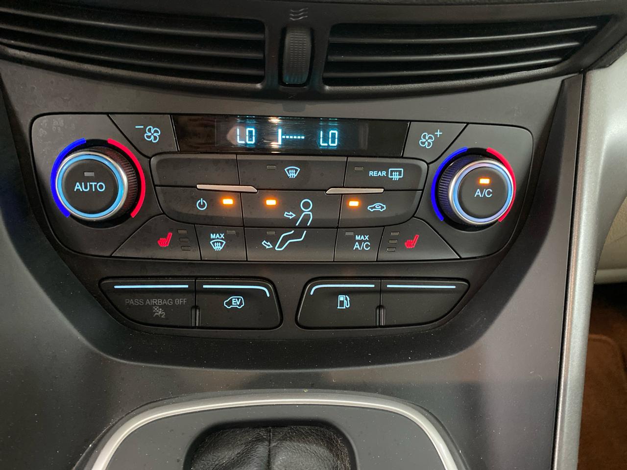 Ford C-Max Energi SE FWD 2017