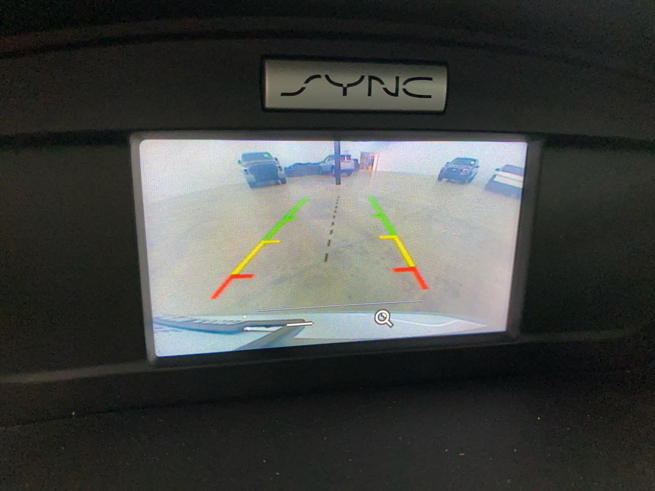 Ford C-Max Energi SE FWD 2017