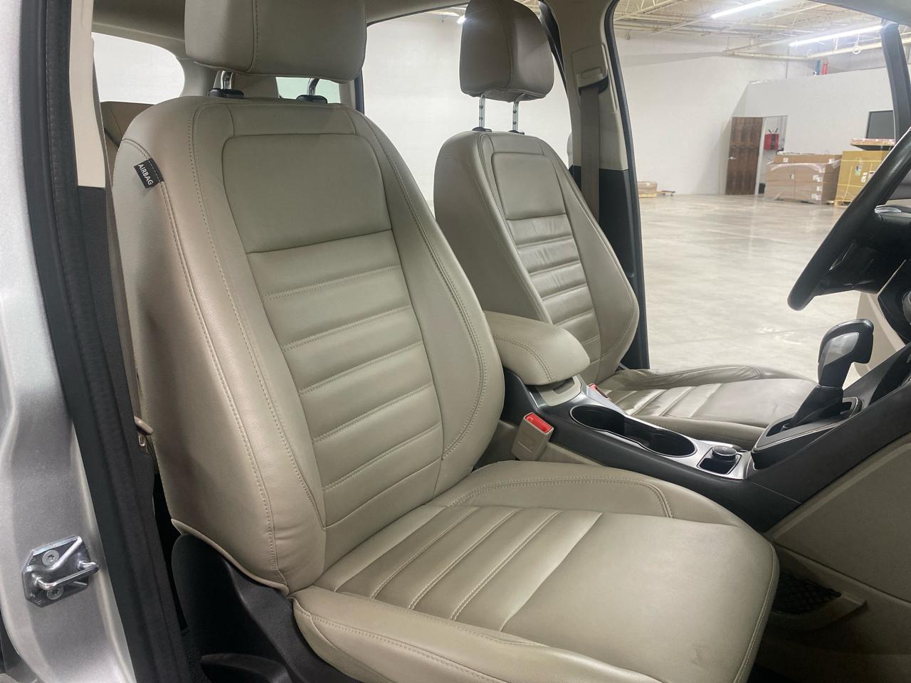 Ford C-Max Energi SE FWD 2017