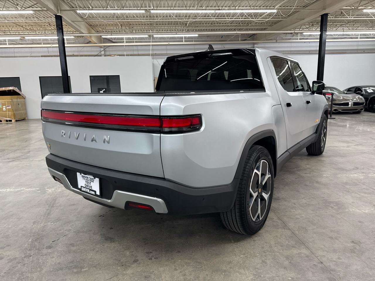 Rivian R1T Adventure Quad-Motor Large Pack 2024